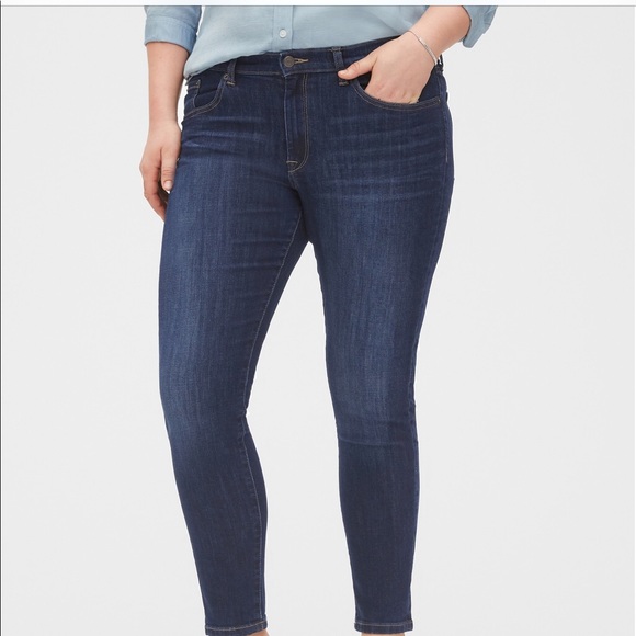 Banana Republic Denim - Banana Republic  Skinny Fit Jeans